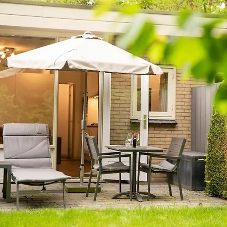 Holiday home Heerlijk Op Rustig Natuurpark *